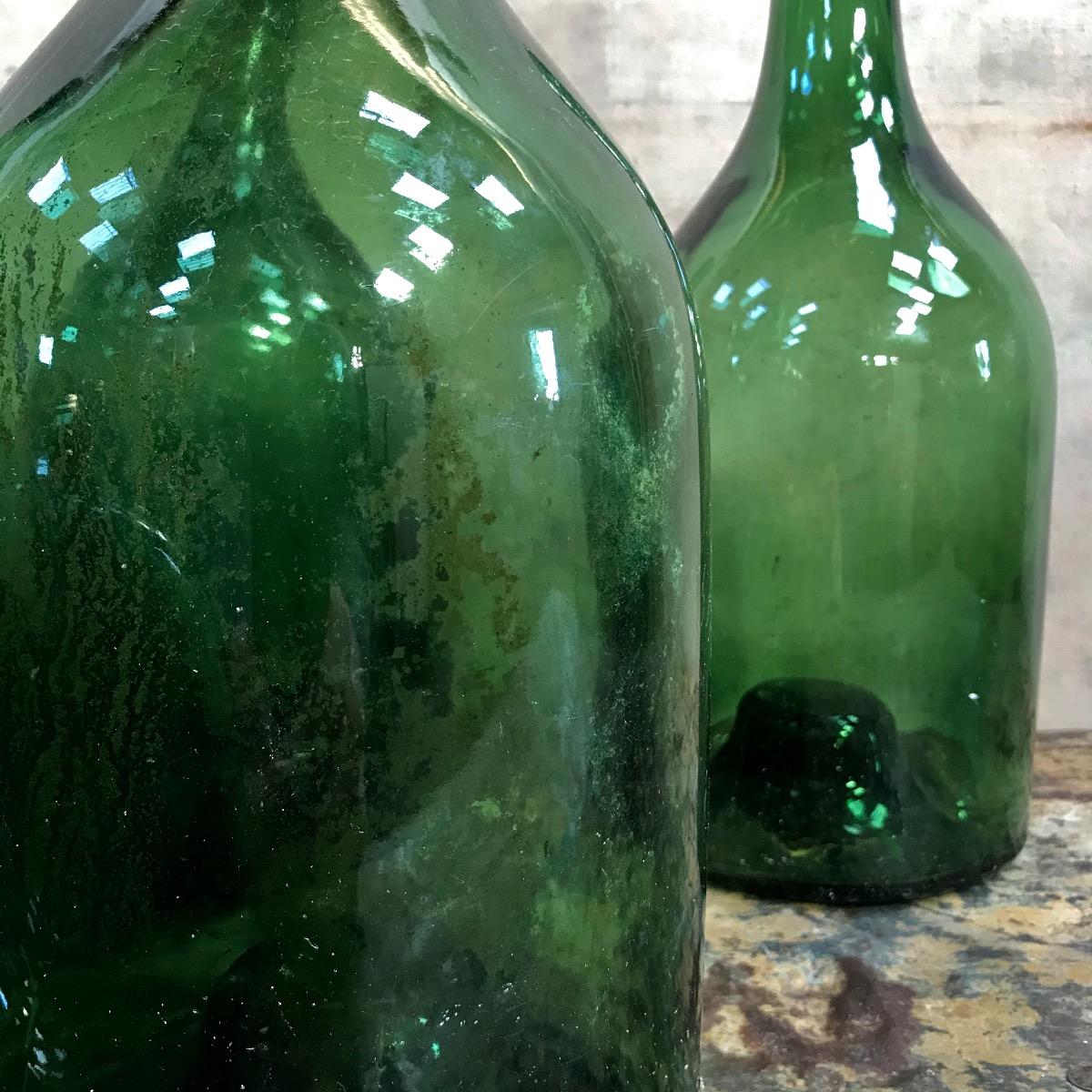 Large green glass bottles - Decoration - Collection - Eric Bienaime