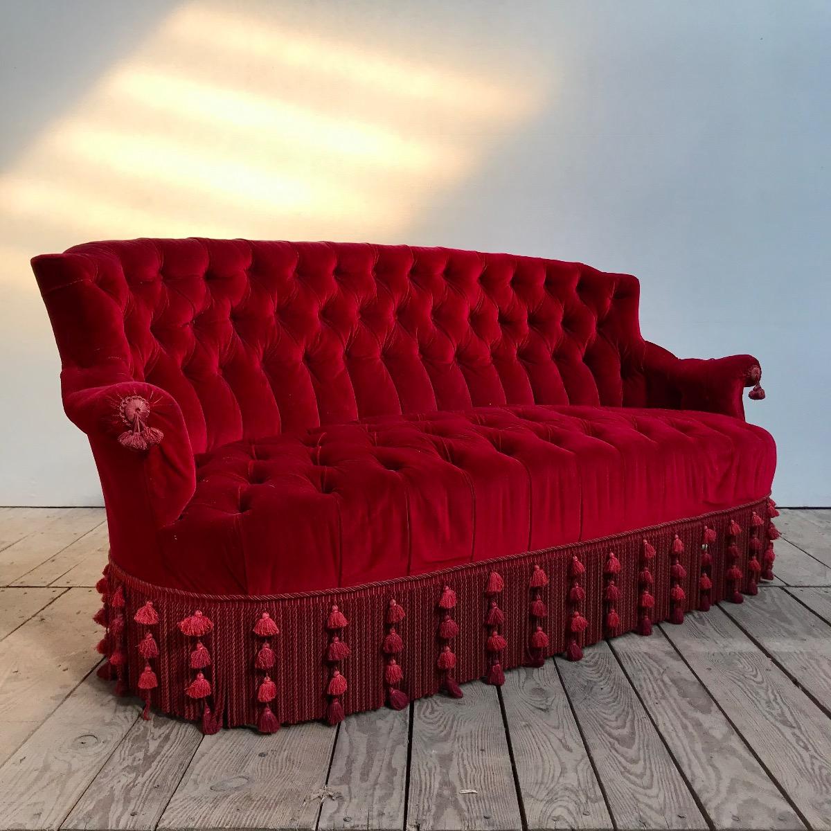 Sofas - Items by category - European ANTIQUES & DECORATIVE