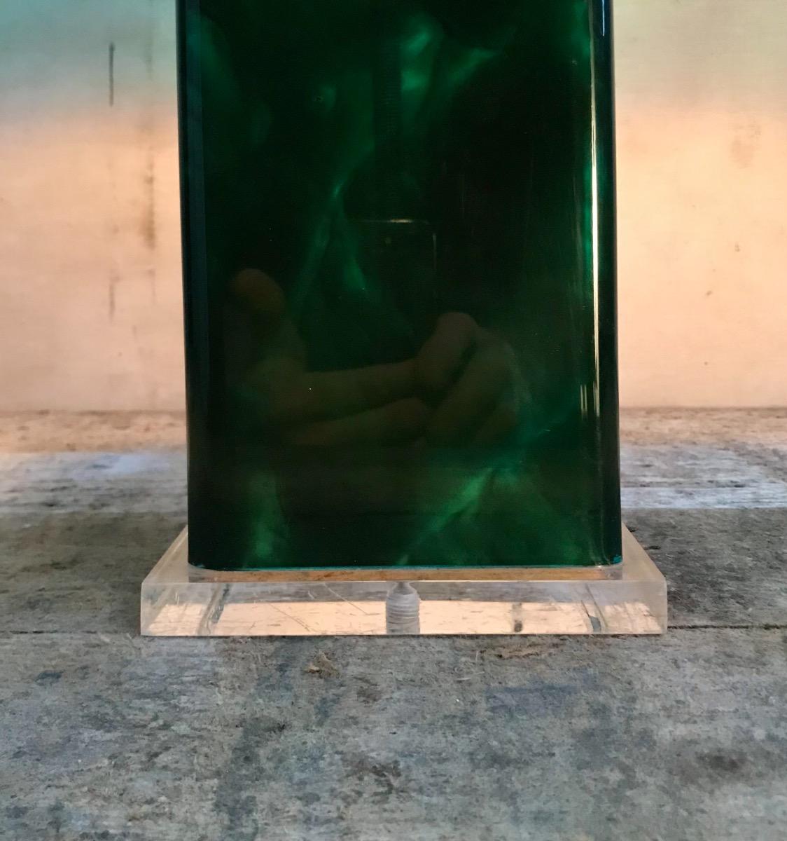 https://www.ericbienaime.com/galleries/lucite-table-lamp-4001125-en-max.jpg