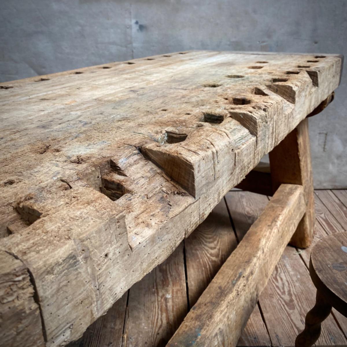 Primitive table